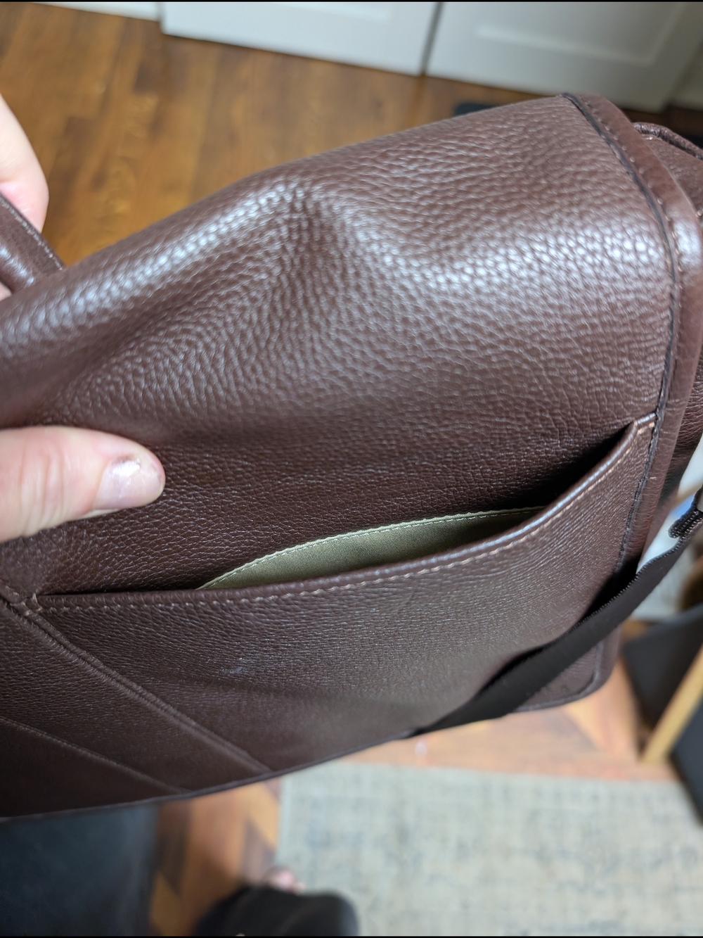 Johnston & Murphy Dark Brown Leather Messenger Bag, J Murphy - Picture 6 of 11